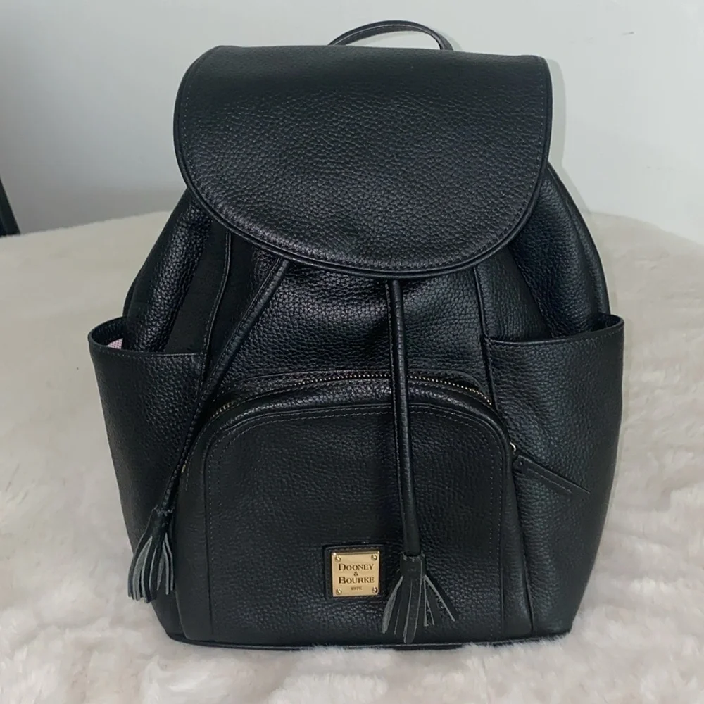Y2K Black Leather Dooney & Bourke XL Backpack with Pink Lining